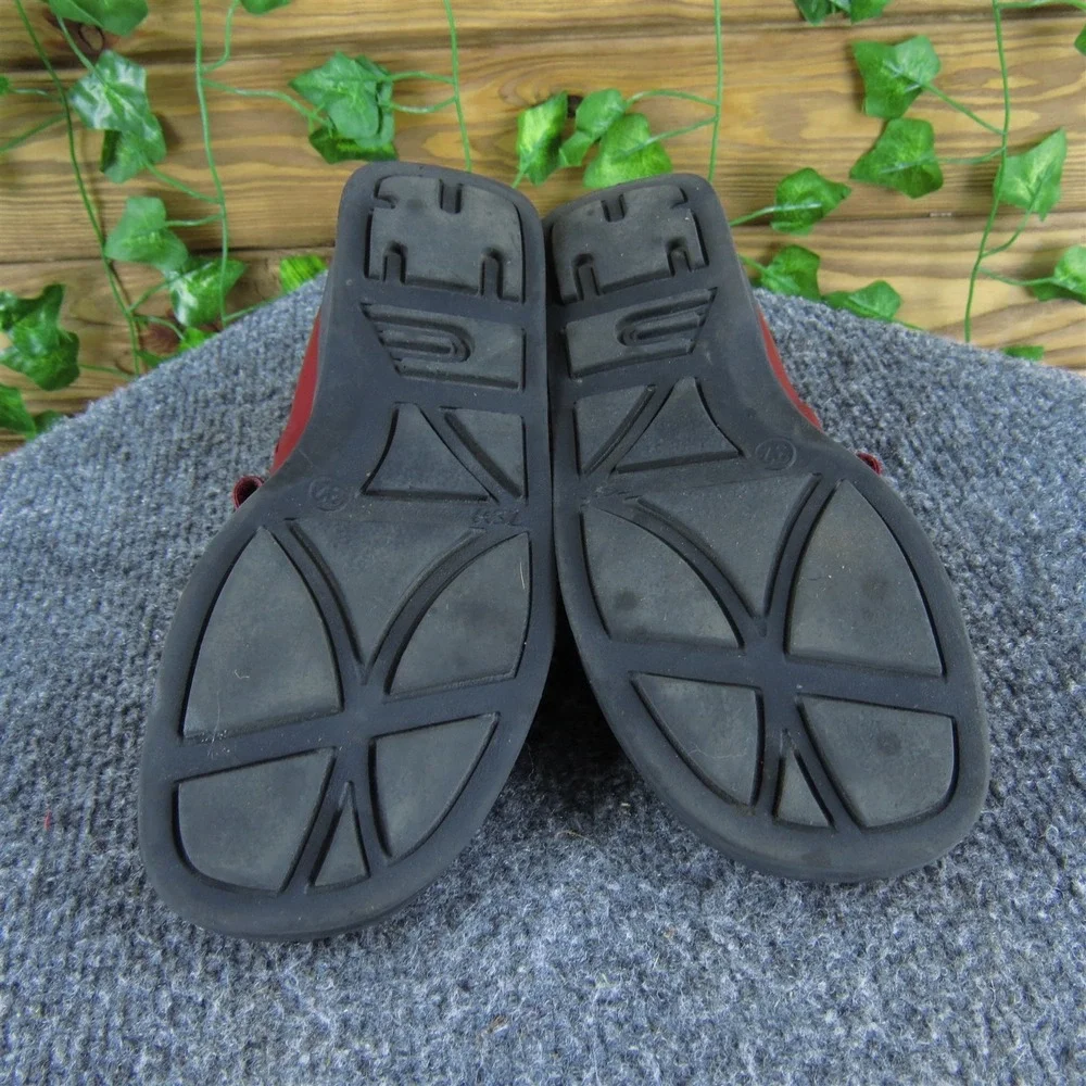 Ninette Mary Jane  Girl Y 32‎ Medium Flat Red Leather Hook & Loop